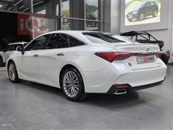 تويوتا أفالون